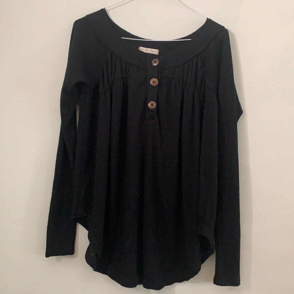 WE THE‎ FREE BLACK THERMAL SWEATER SIZE L